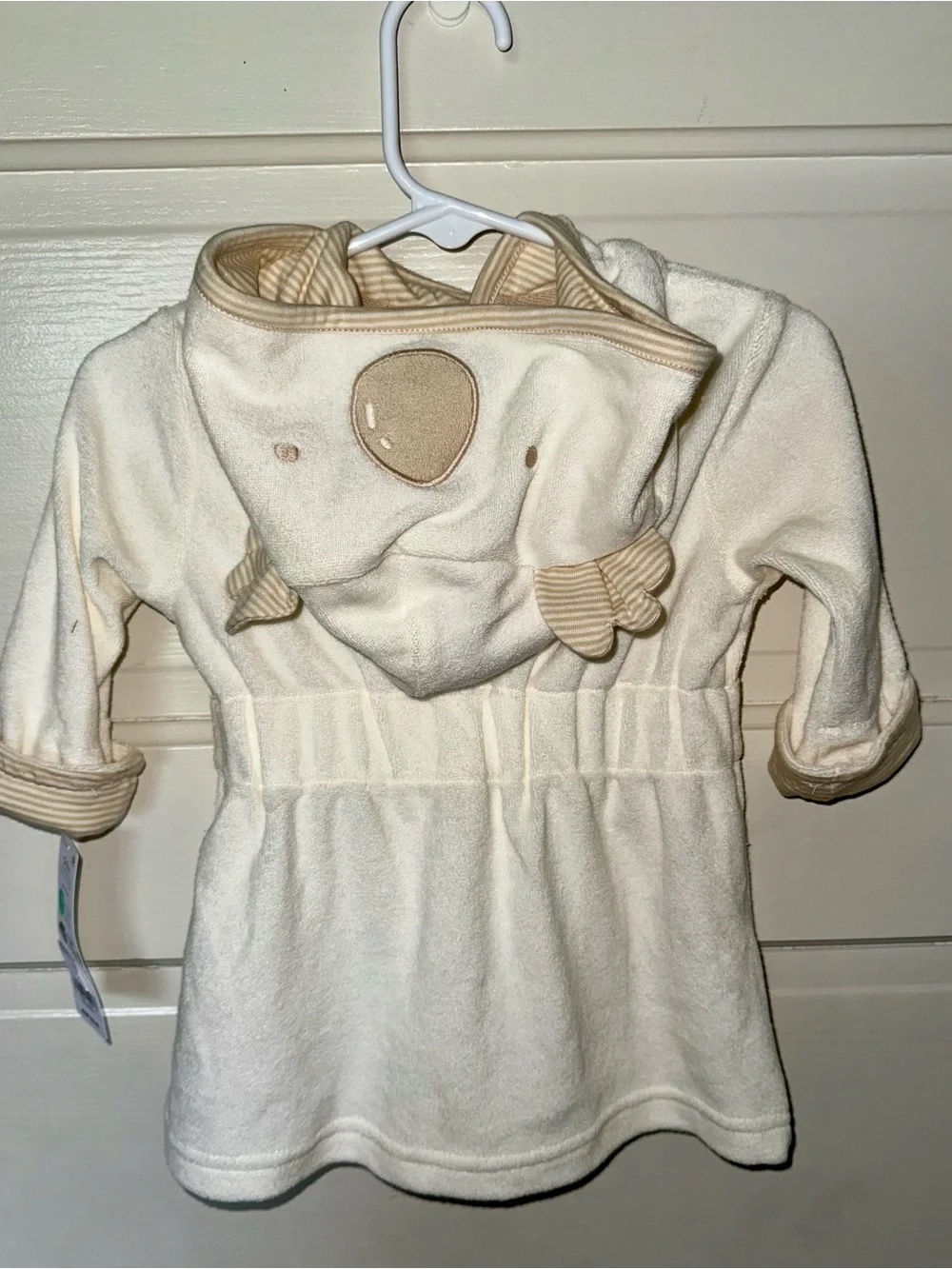 Carter's 0-9M NWT- Cream Hooded Pajama Robe